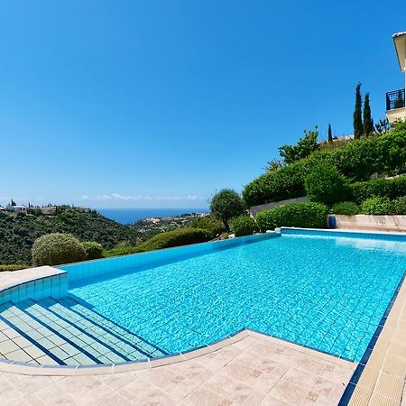 4 Bedroom Villa Helidoni With Private Infinity Pool, Aphrodite Hills Resort Kouklia Luaran gambar