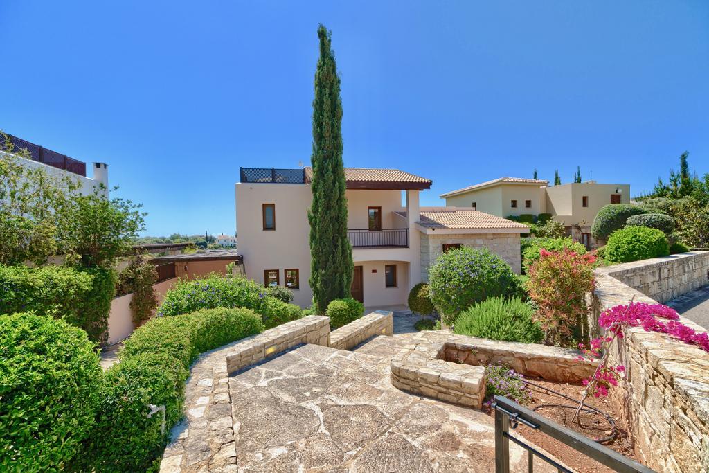 4 Bedroom Villa Helidoni With Private Infinity Pool, Aphrodite Hills Resort Kouklia Luaran gambar
