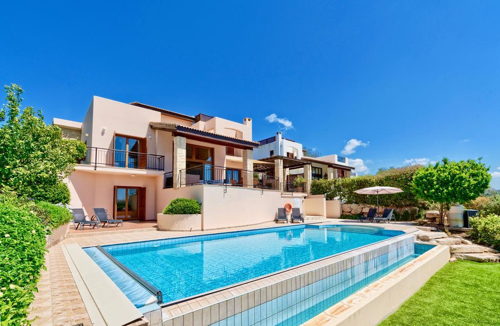 4 Bedroom Villa Helidoni With Private Infinity Pool, Aphrodite Hills Resort Kouklia Luaran gambar