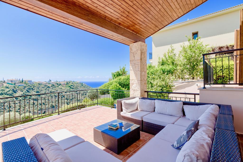 4 Bedroom Villa Helidoni With Private Infinity Pool, Aphrodite Hills Resort Kouklia Luaran gambar