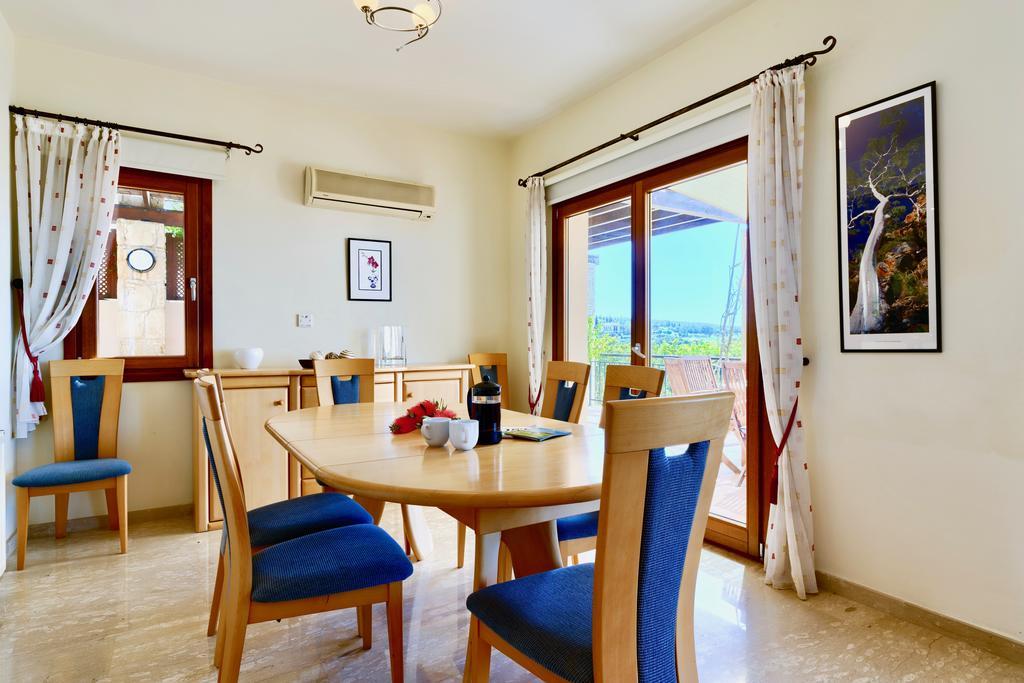 4 Bedroom Villa Helidoni With Private Infinity Pool, Aphrodite Hills Resort Kouklia Luaran gambar