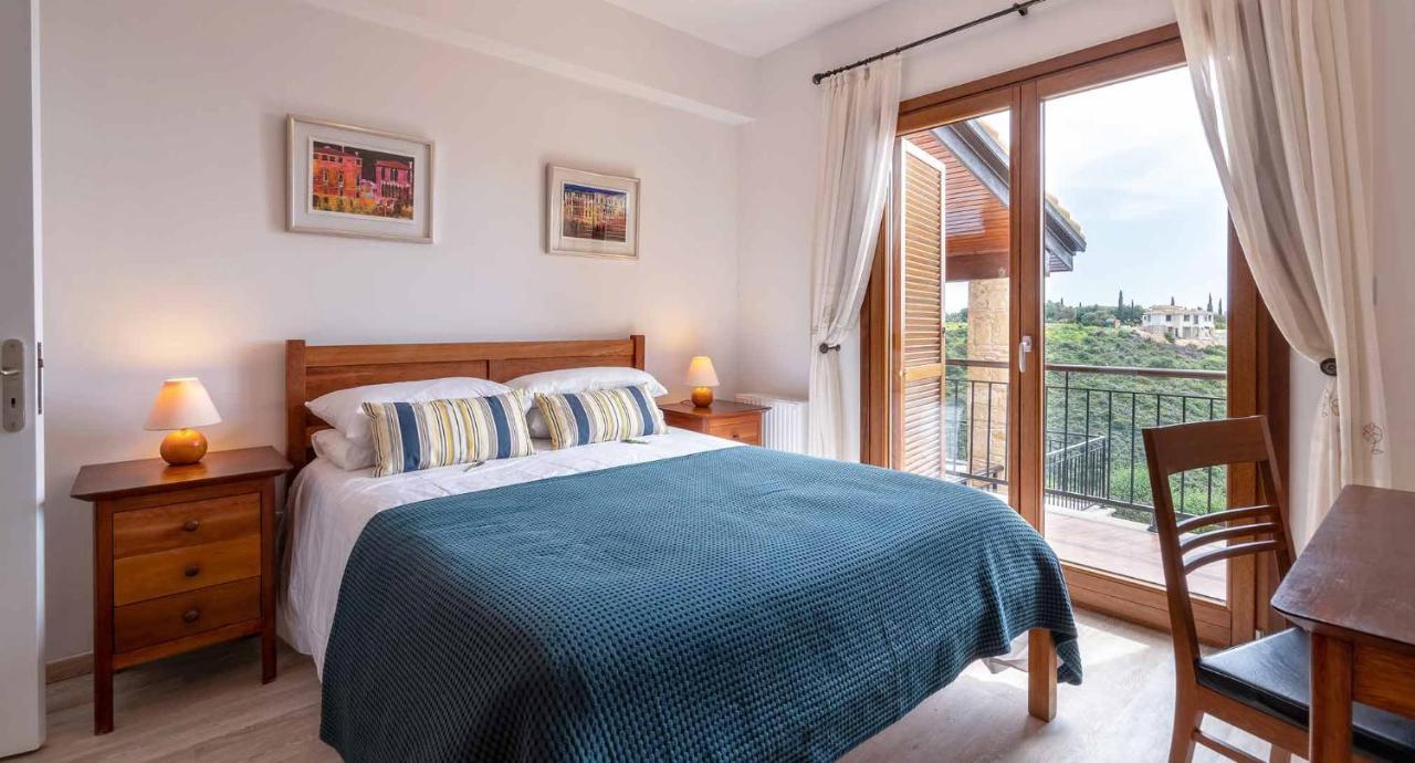 4 Bedroom Villa Helidoni With Private Infinity Pool, Aphrodite Hills Resort Kouklia Luaran gambar