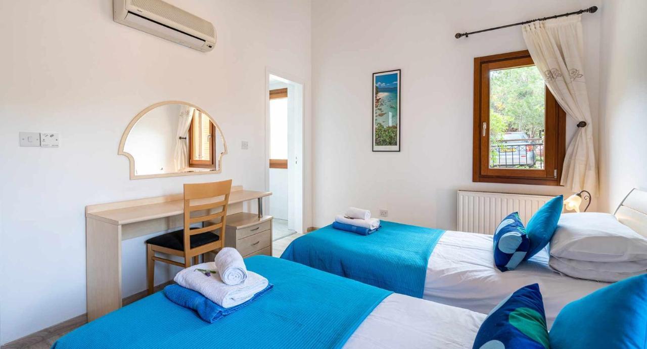 4 Bedroom Villa Helidoni With Private Infinity Pool, Aphrodite Hills Resort Kouklia Luaran gambar